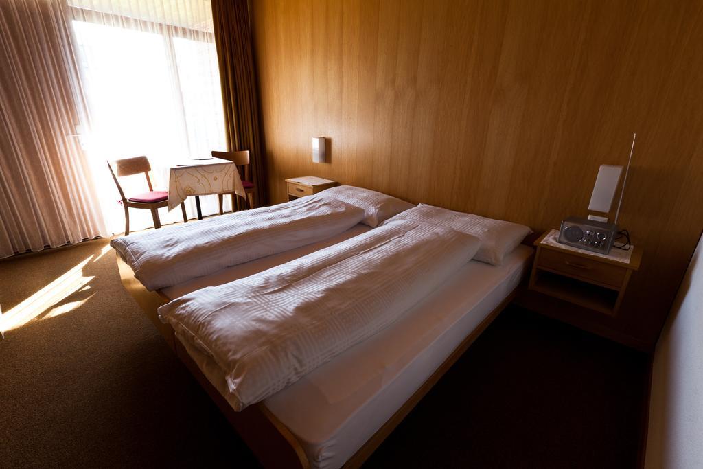 Hotel Garni Simplon Brigerbad Phòng bức ảnh